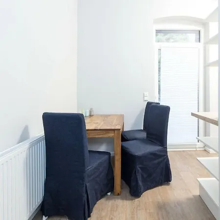 Nizza Chillinghouse #1, 3 Min Vom Ice, Netflix, Balkon Apartment *