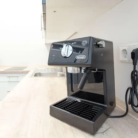 شقة Nizza Chillinghouse #1, 3 Min Vom Ice, Netflix, Balkon