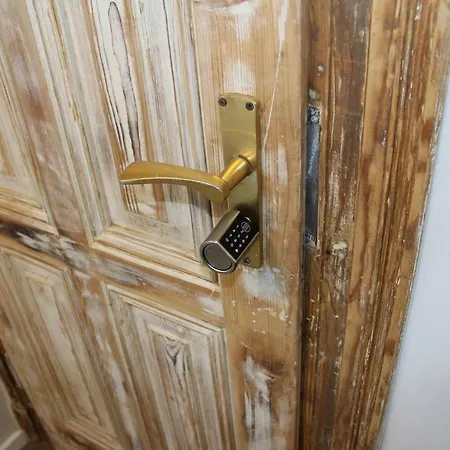 Nizza Chillinghouse #1, 3 Min Vom Ice, Netflix, Balkon Διαμέρισμα *