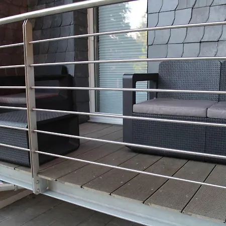 Nizza Chillinghouse #1, 3 Min Vom Ice, Netflix, Balkon * Siegburg