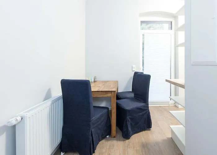 Nizza Chillinghouse #1, 3 Min Vom Ice, Netflix, Balkon Appartement *